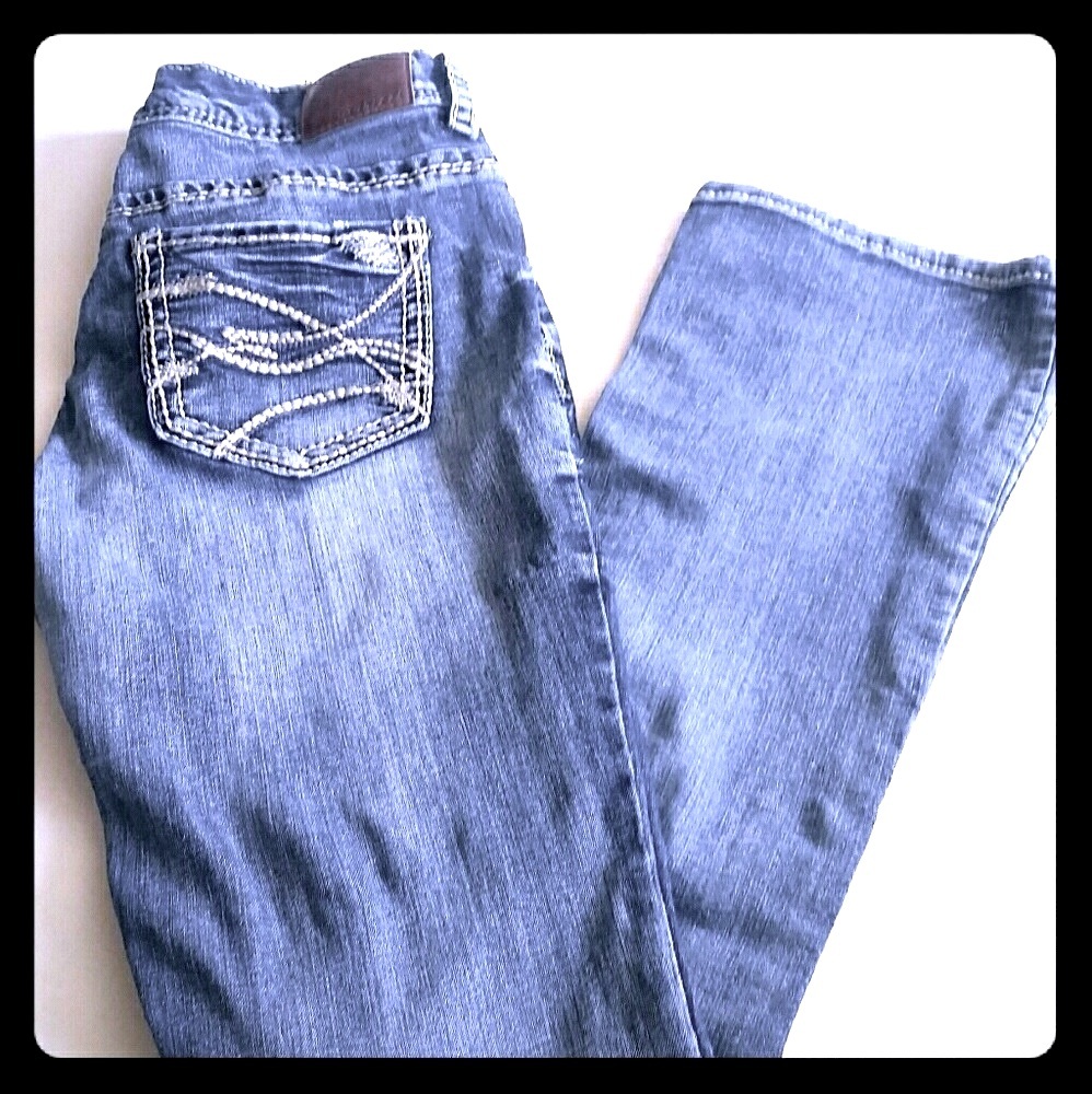 Maurices Jeans  Boot 👢 Cut. 6/7